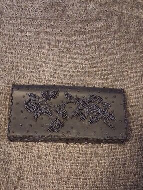 Embellished Beaded Floral Clutch Wallet in Black